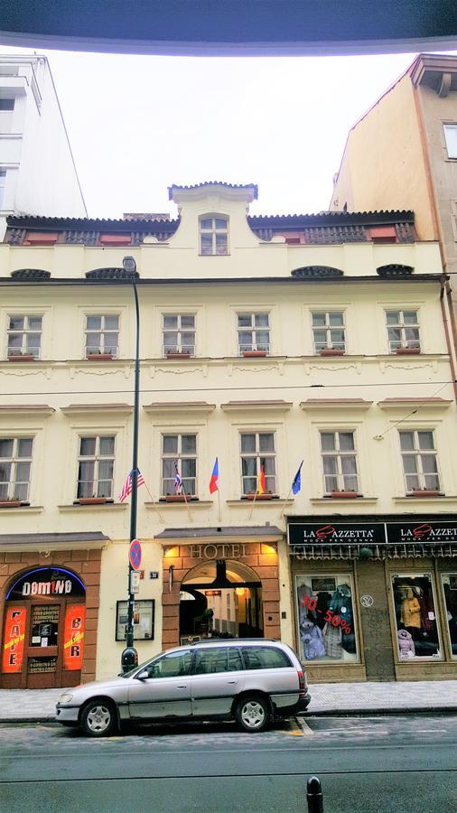 Hotel U Dvou Zlatych Klicu Praga Exterior foto