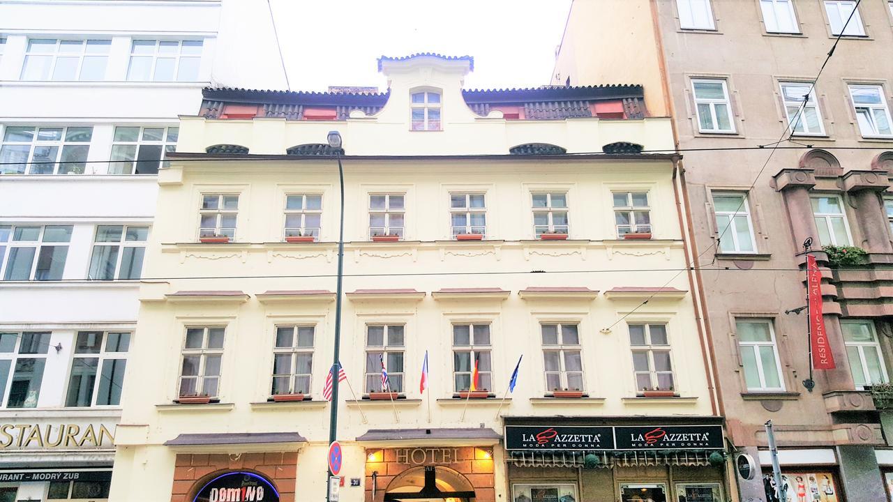 Hotel U Dvou Zlatych Klicu Praga Exterior foto